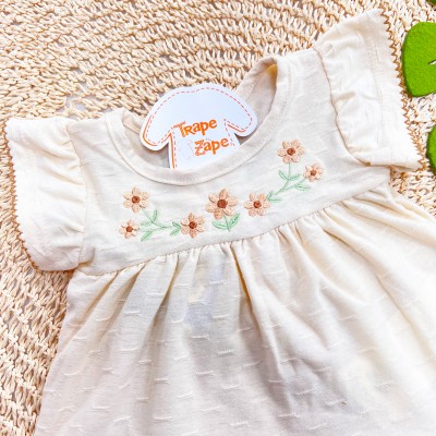 Vestido com Flores Bordadas - Areia